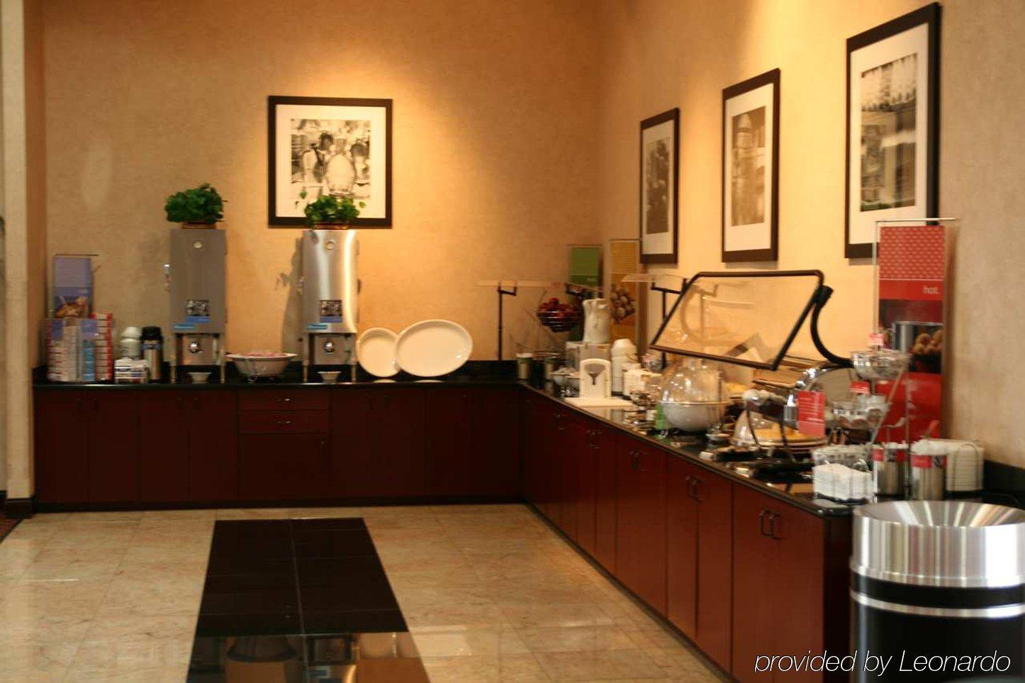 Ramada By Wyndham Orlando Florida Mall Restaurante foto